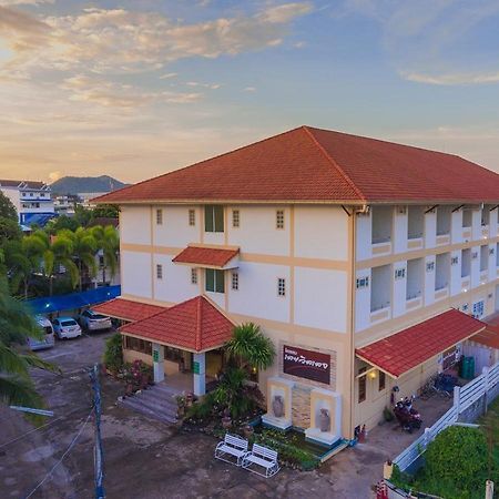 Loei Village Hotel Bagian luar foto