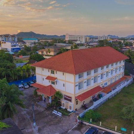 Loei Village Hotel Bagian luar foto