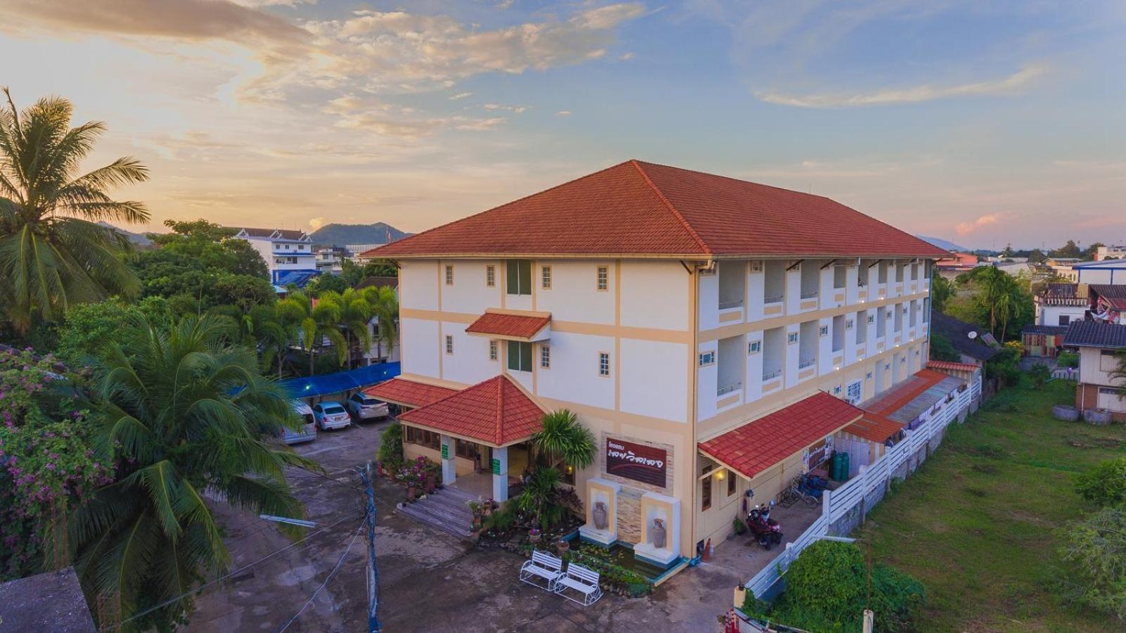 Loei Village Hotel Bagian luar foto